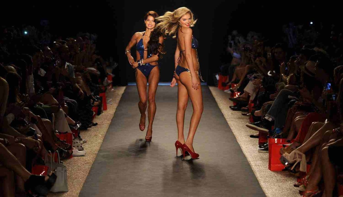 Страстные девушки