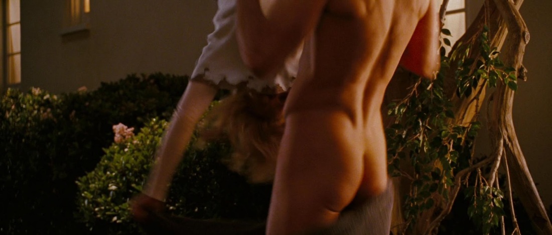 Кэтрин Хейгл в фильме ню