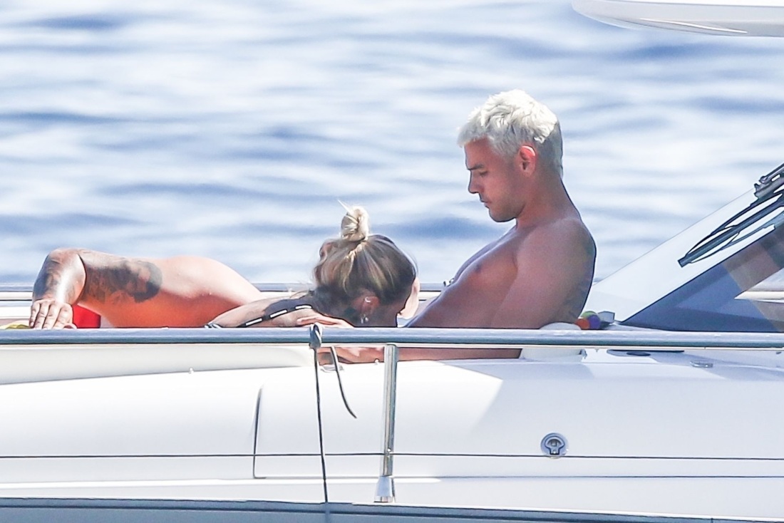 Асусена Друан порнофото