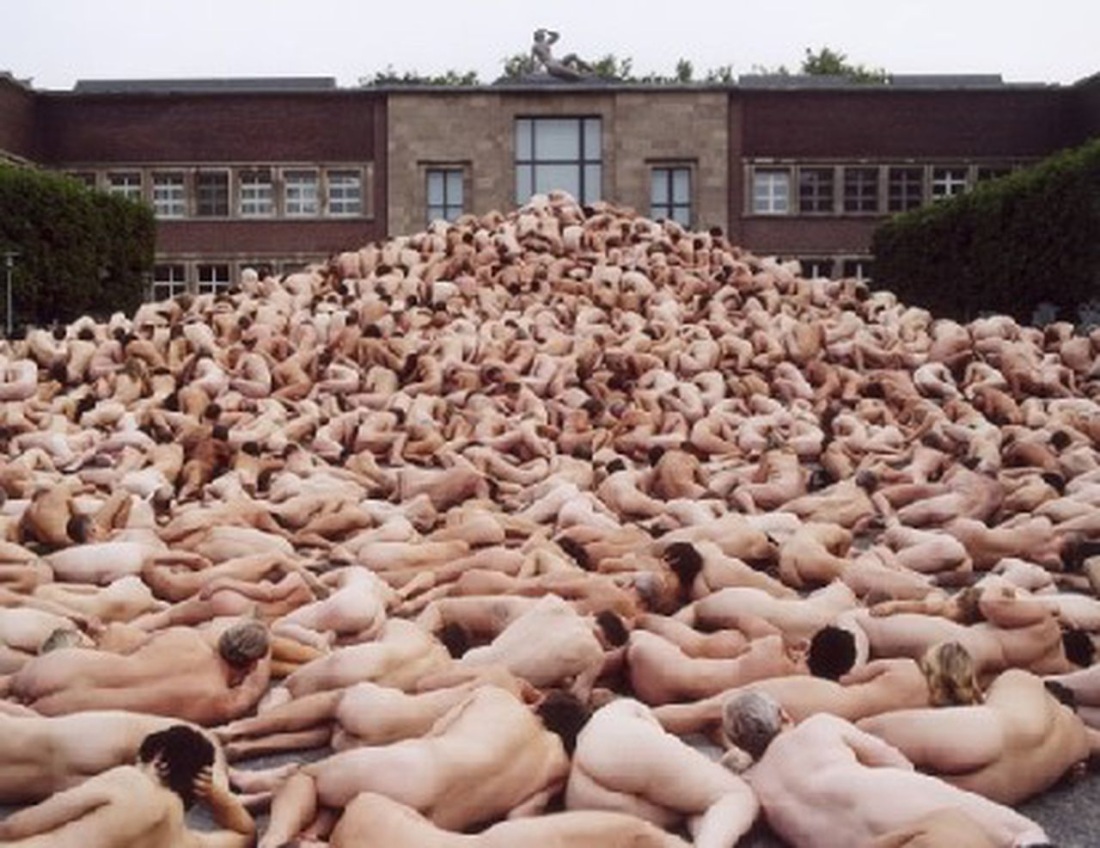 Художник Спенсер туник