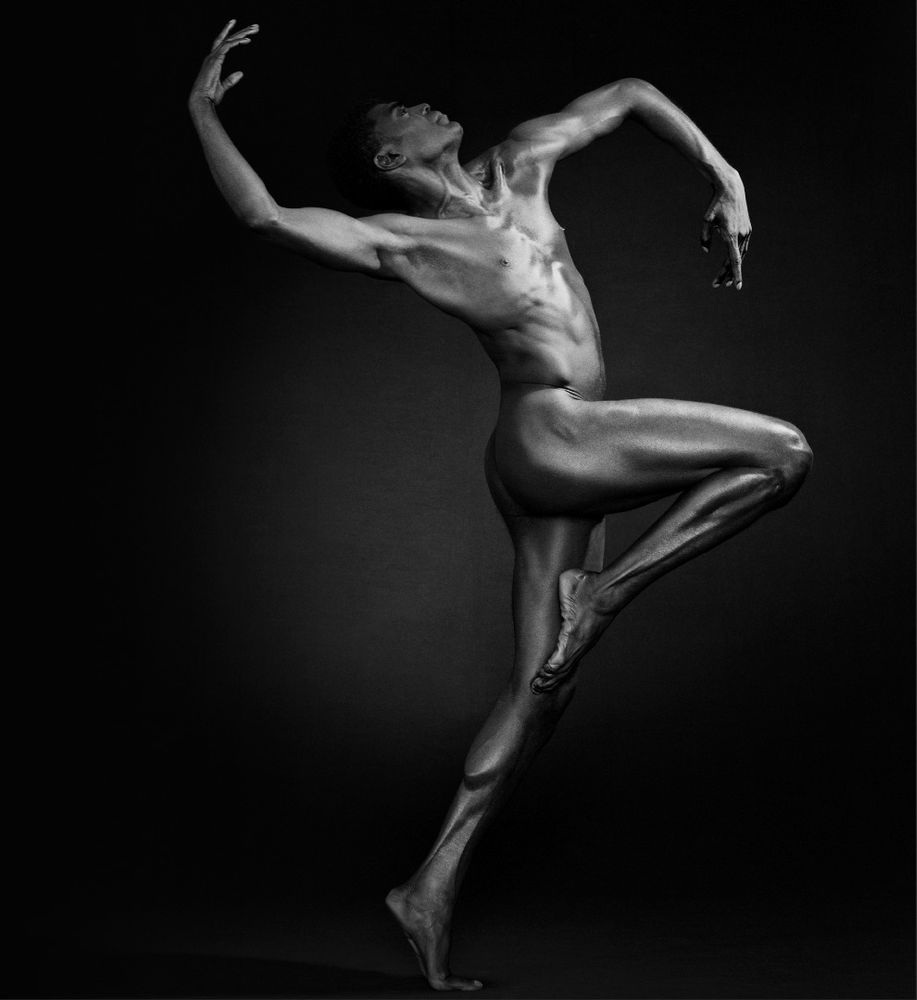 Фотосессия в стиле ню мужчины