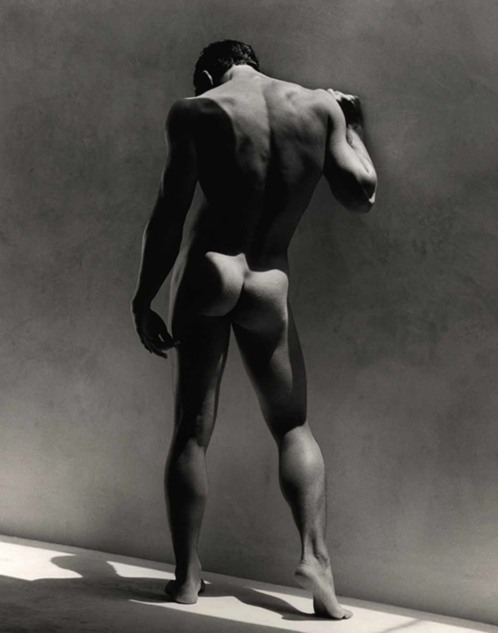 Фотосессия голых мужчин