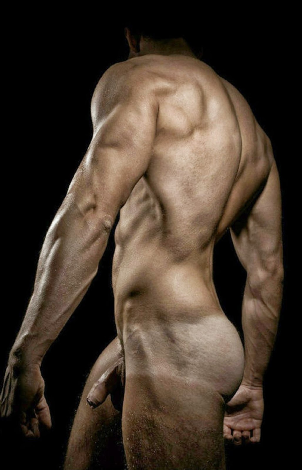 Эротическая фотосессия пары