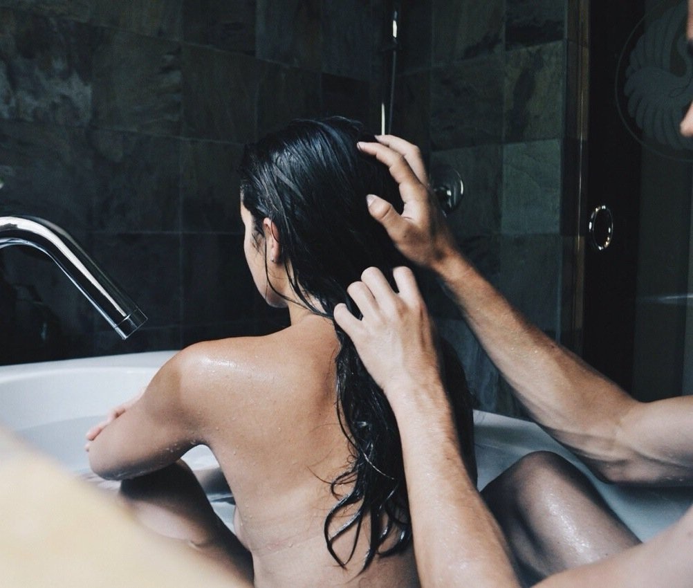 Ева элфи трахается за спиной парня