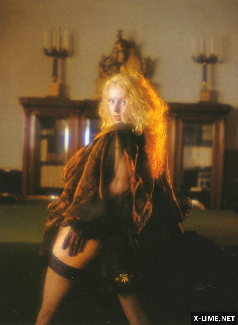 Голая Кондулайнен Елена Ивановна