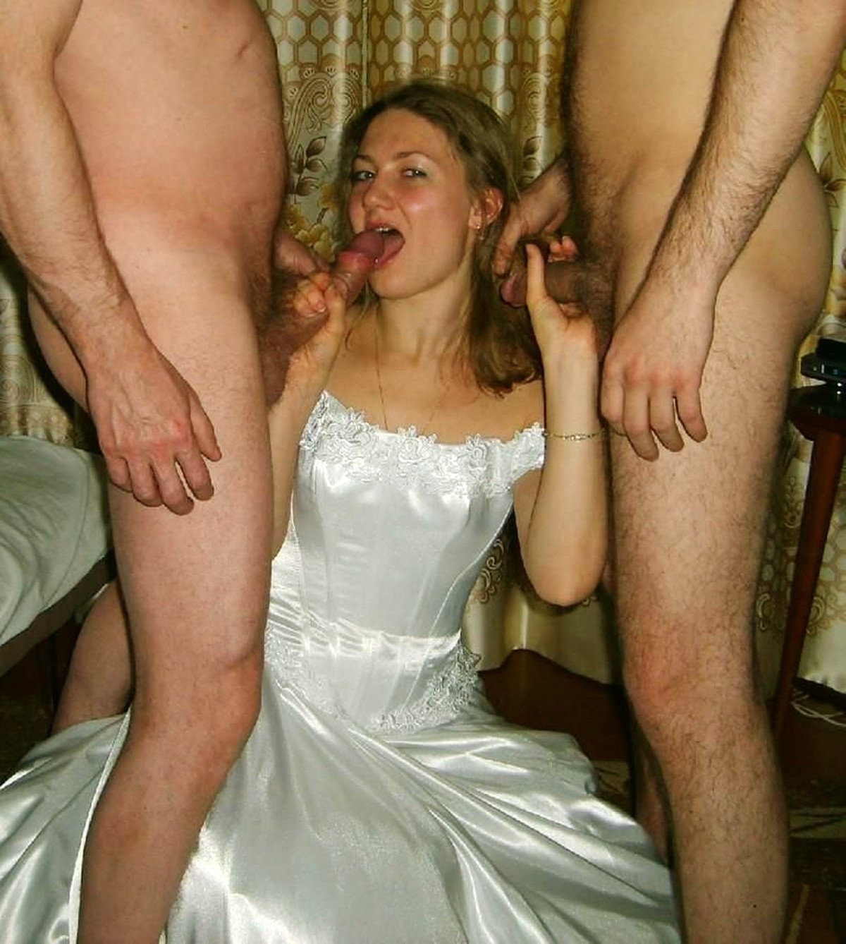 Пьяные сисястые невесты (76 фото) - порно