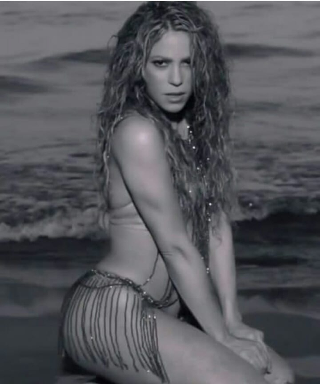 Шакира и Юля гаврилина