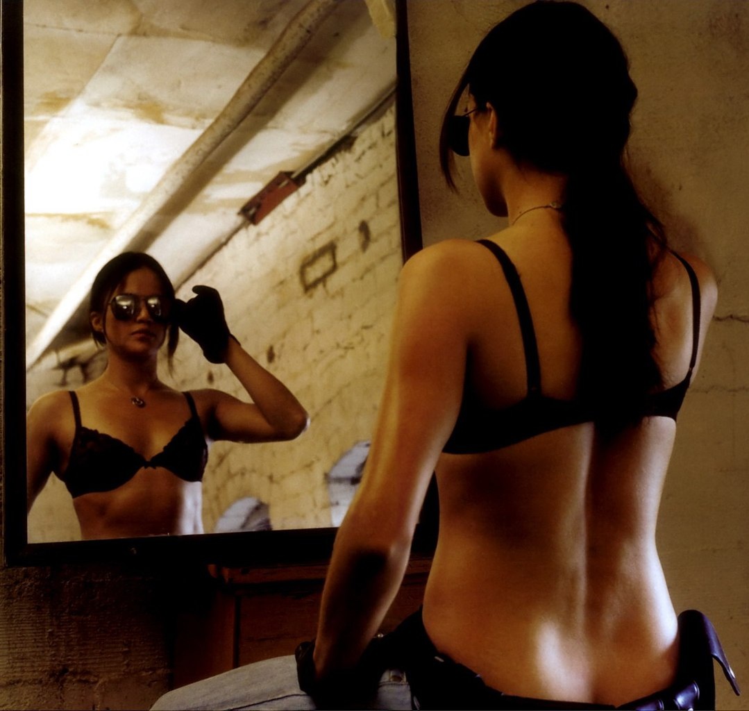 Селена Гомес hands to myself белье