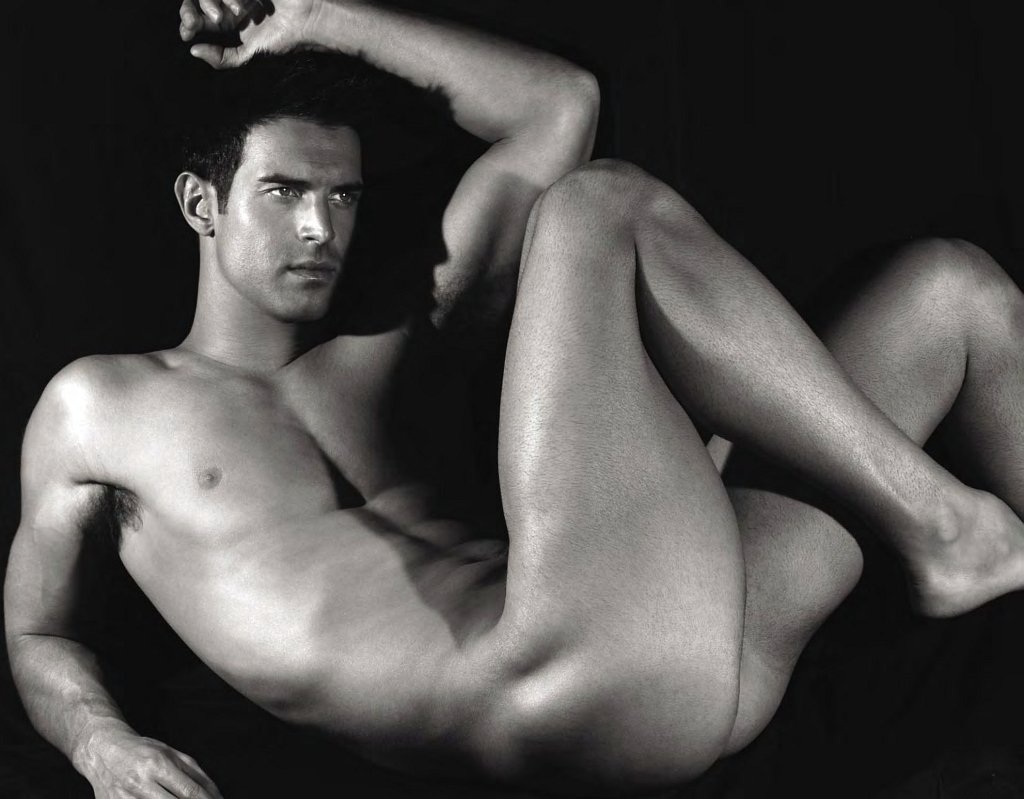 Дэвид Ганди эротическая фотосессия