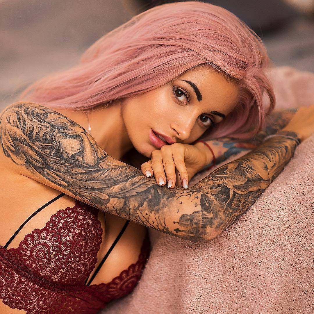 Татуированные девушки полностью