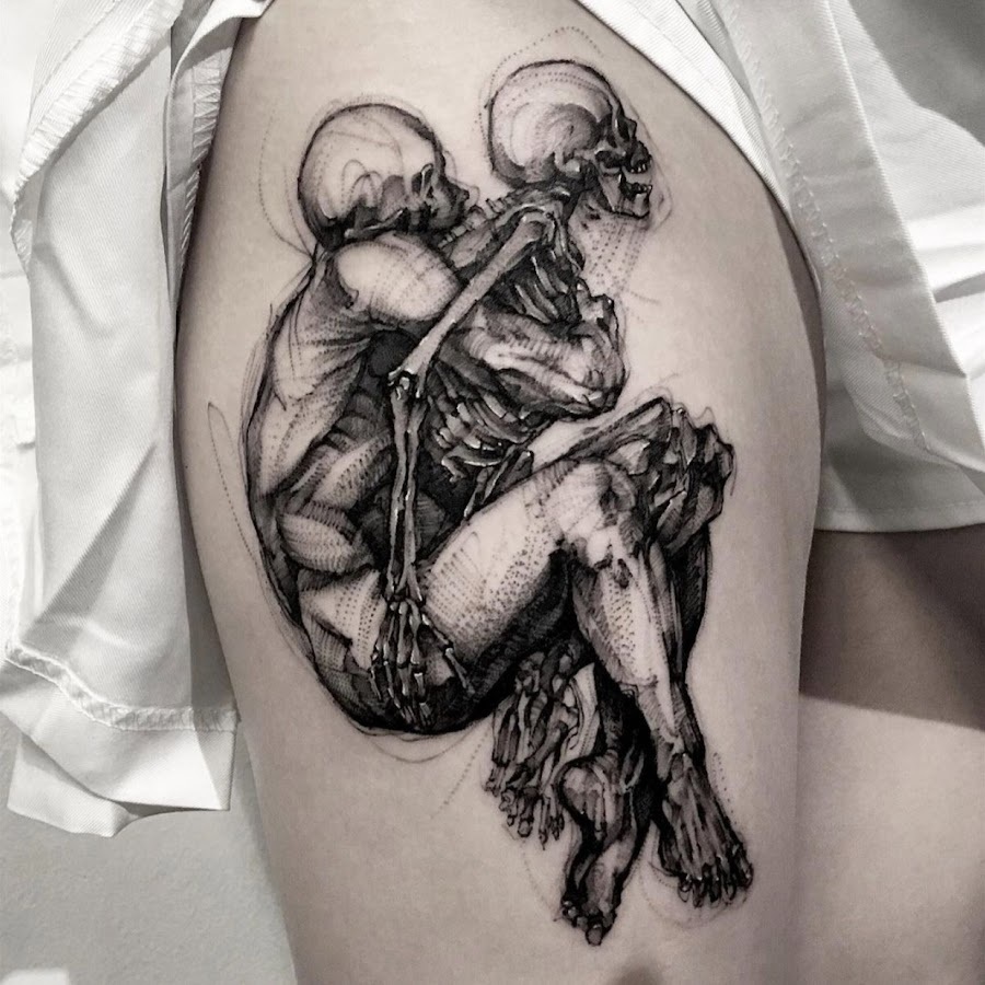 Тату скелет и девушка