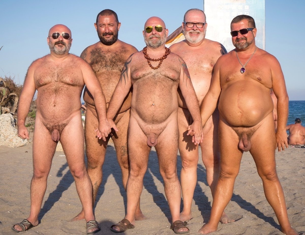 Женщины в возрасте нудисткий пляж (56 фото)