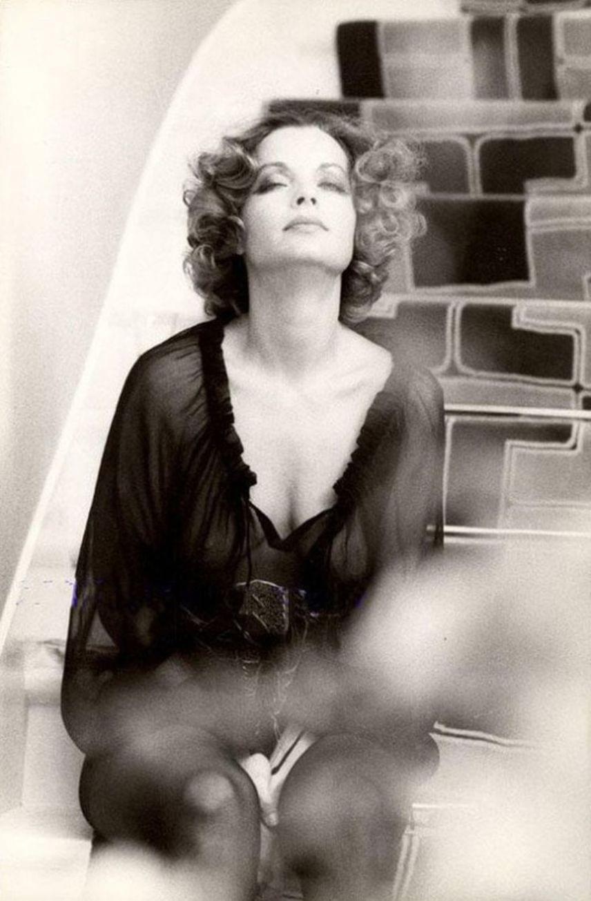 Голая роми шнайдер