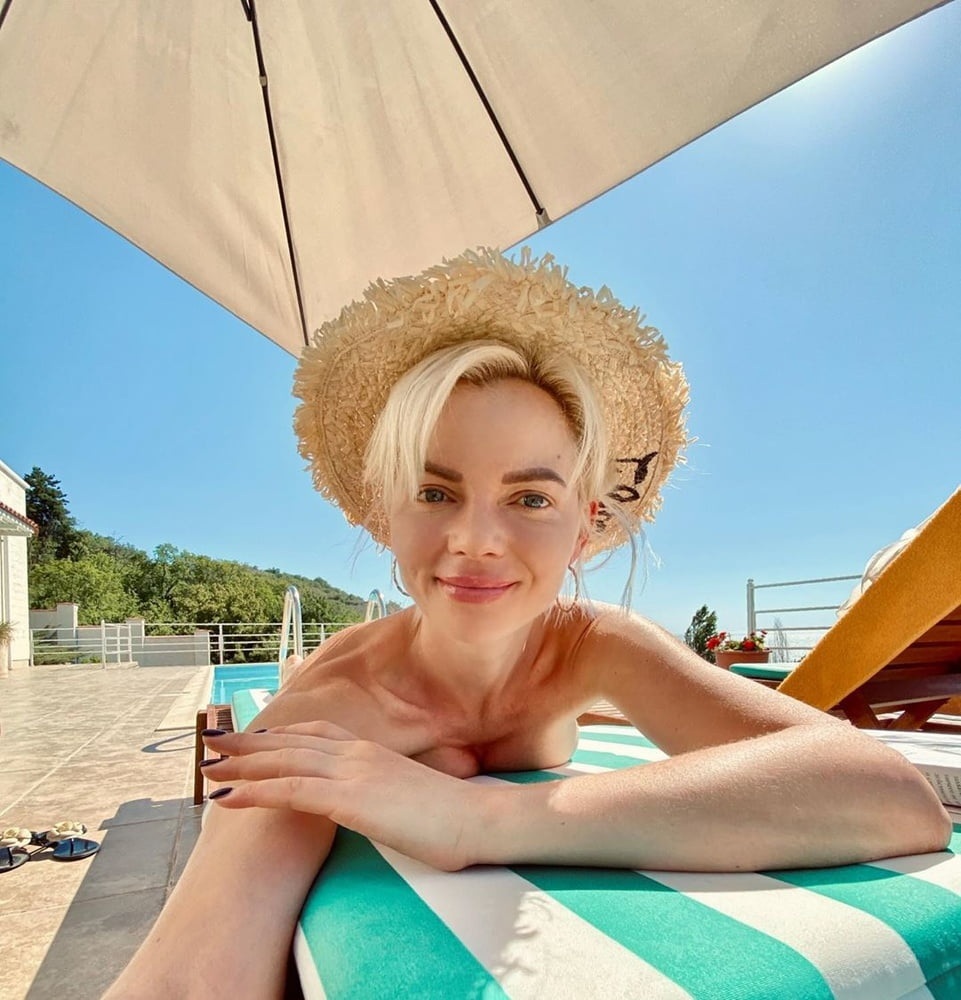 Елена Николаева беременна