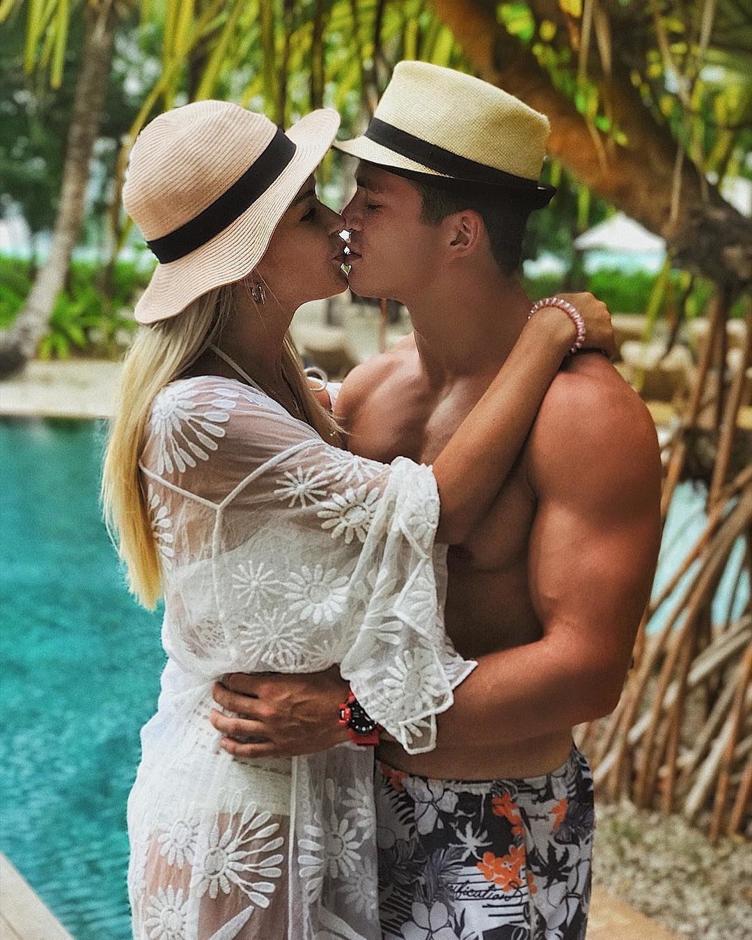 Рома Капаклы и Марина Африкантова