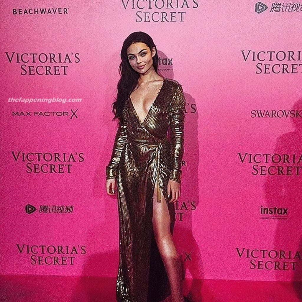 Камила смуглецкая