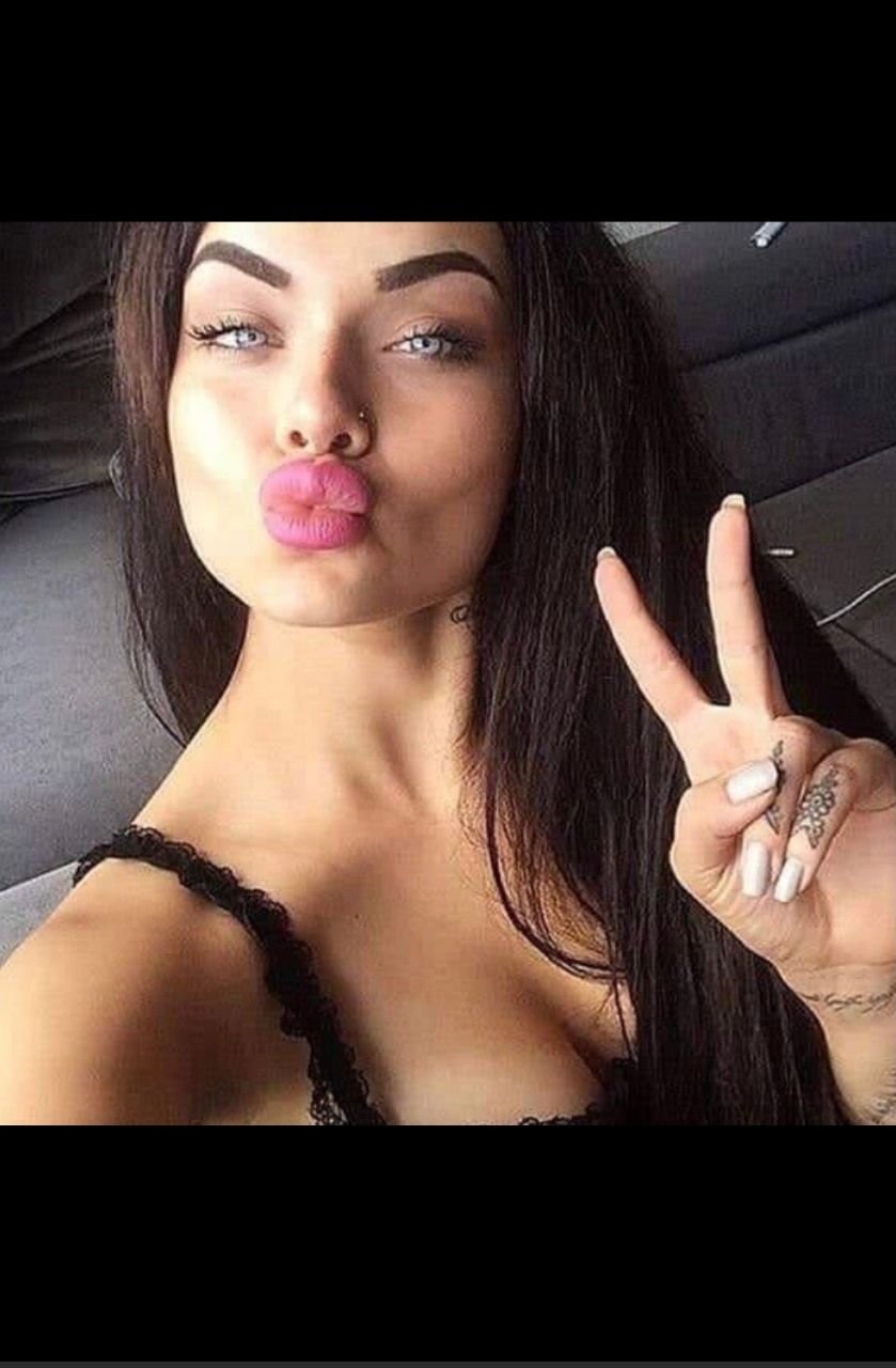 Камила Смогулецка