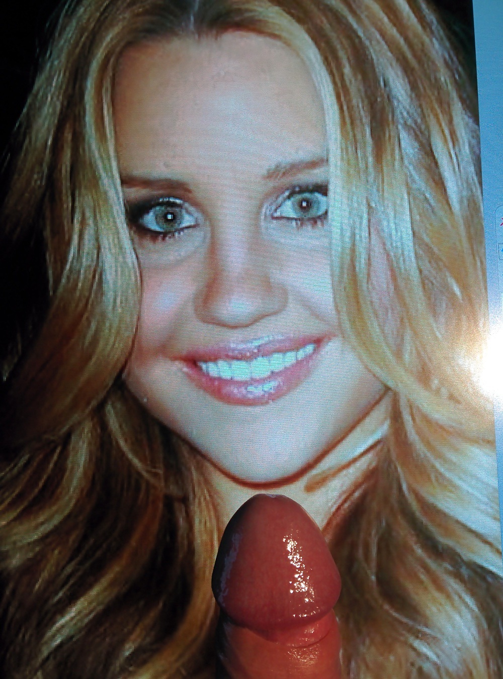 Аманда байнс показала сиськи