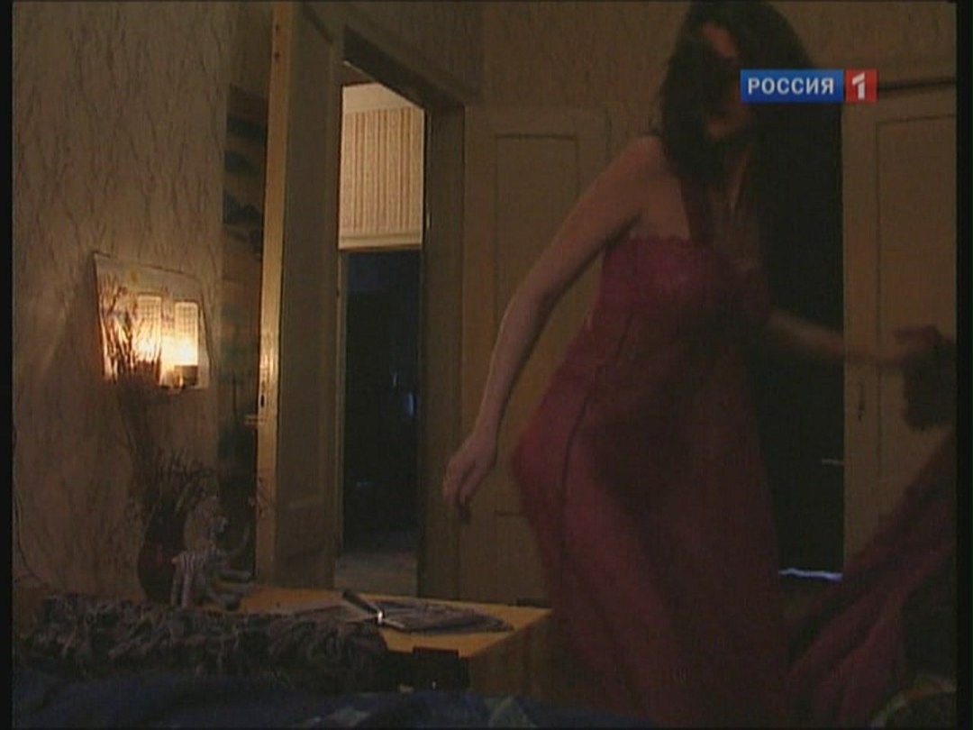 Трах жены в чулках волосатая