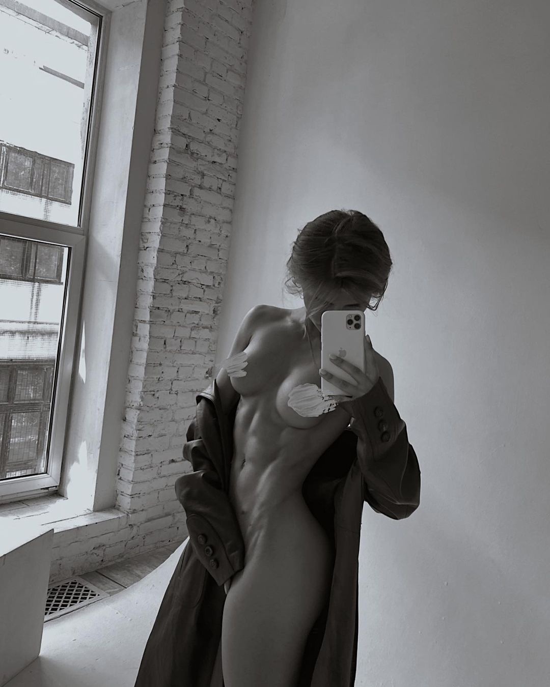 Миронова Анастасия фигура