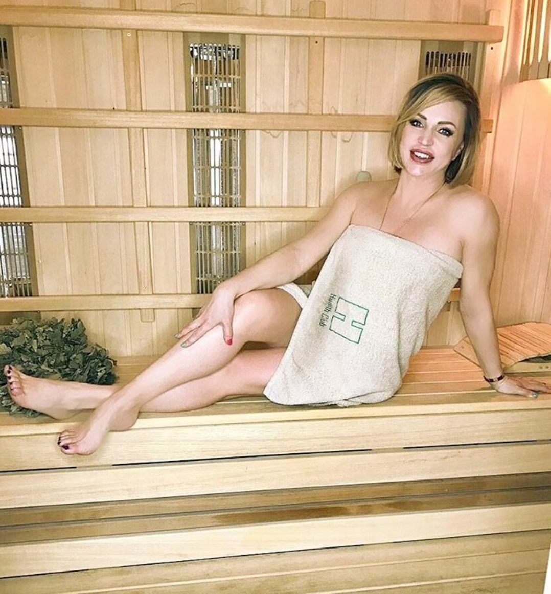 Алла Довлатова ножки