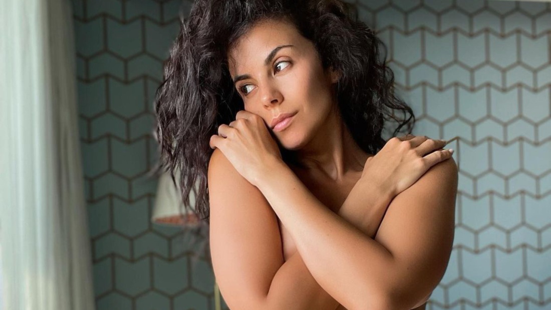 Настя Каменских топлесс