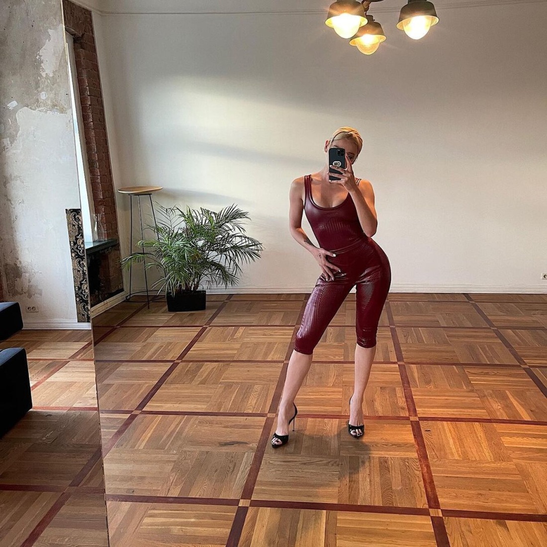 Голая Настя Ивлеева порнофейк