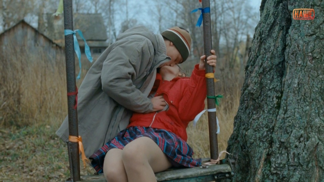 Jana Foxy с расширителем вагины nude