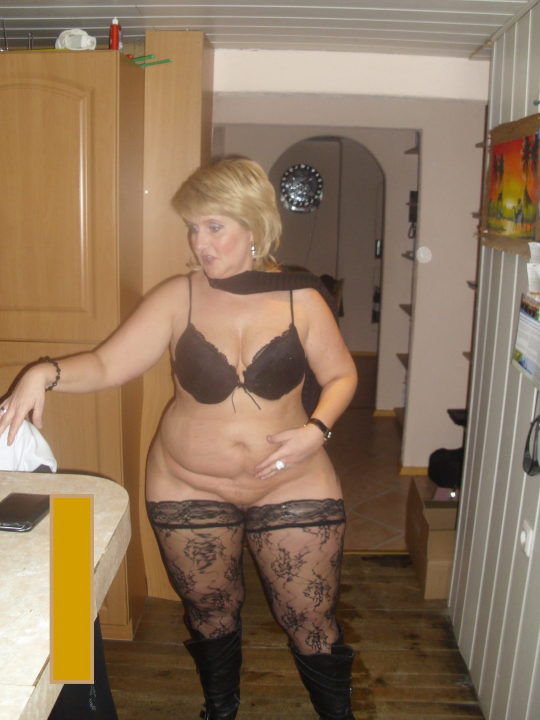 Голые молодые толстушки