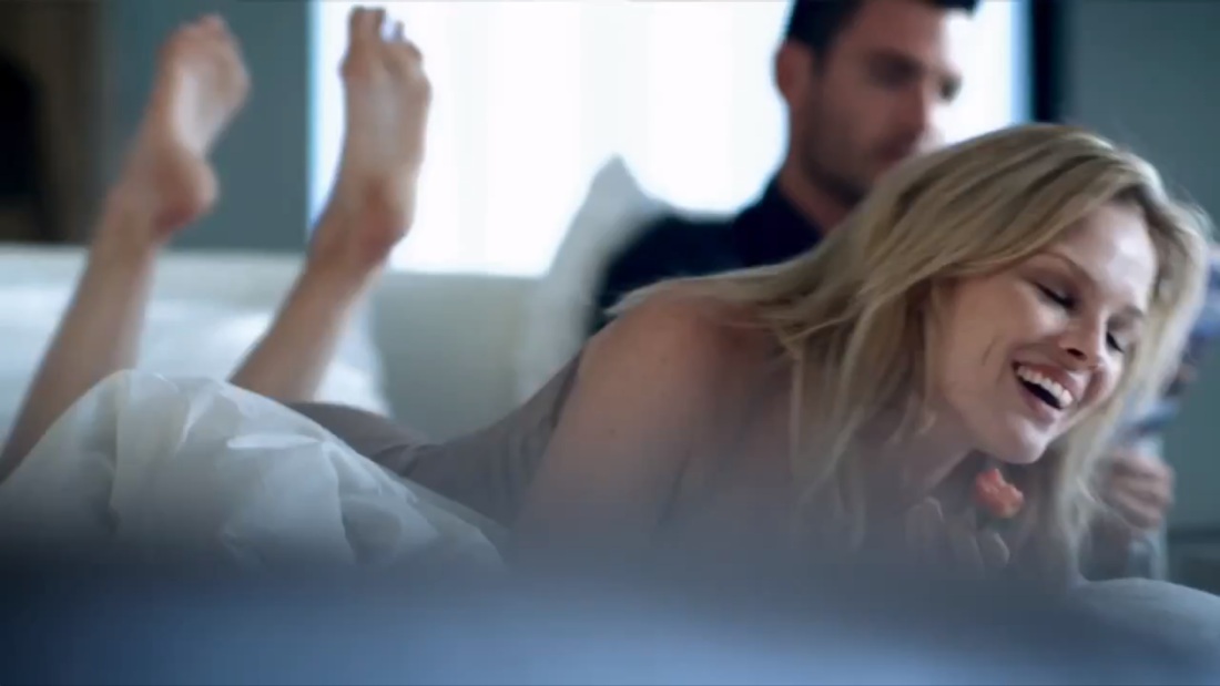 Кейт Наута в купальнике