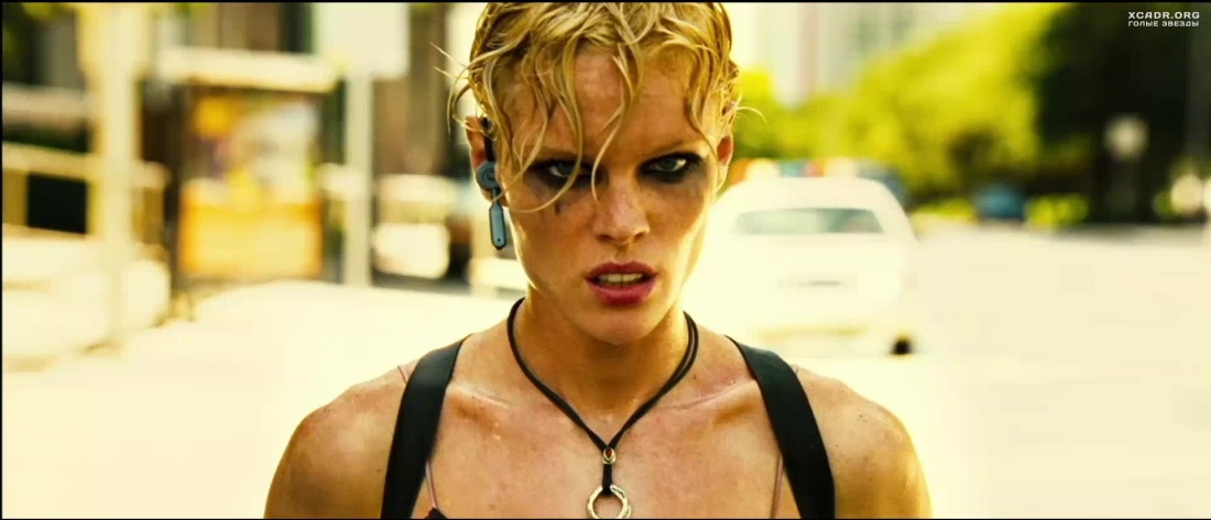 Эми смарт адреналин 2