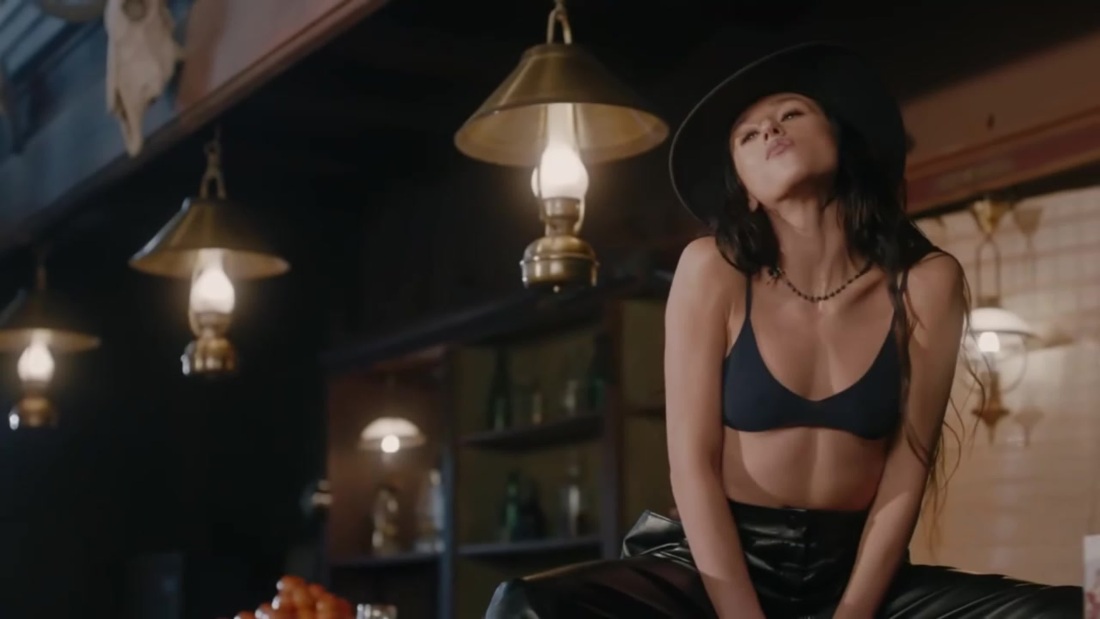 Катя Iowa потанцуй со мной