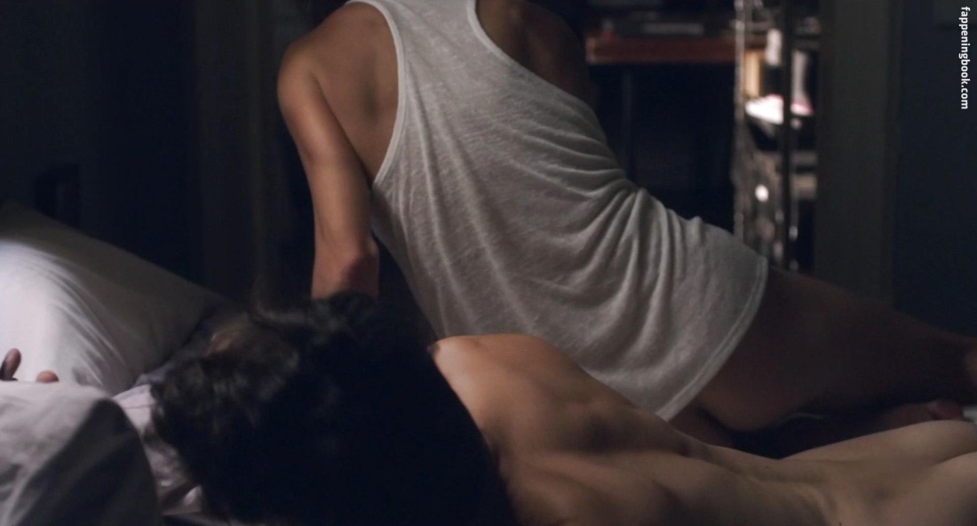 Наталья Тена в купальнике