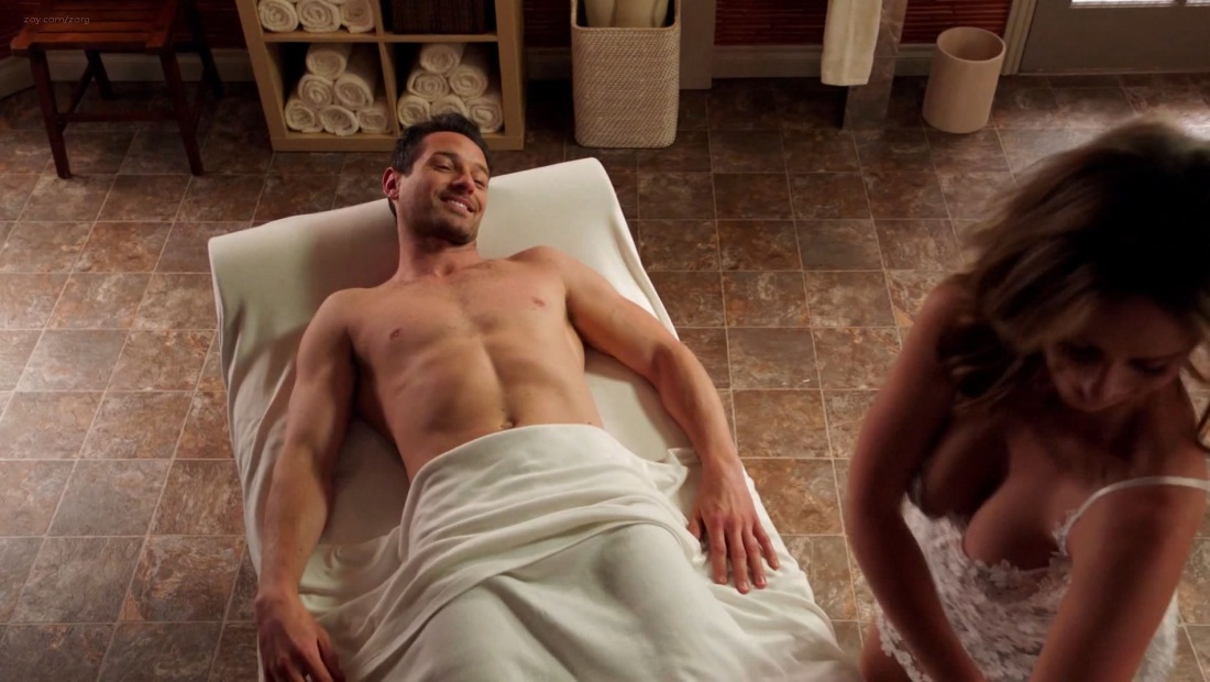 Чужой сигурни Уивер в трусиках