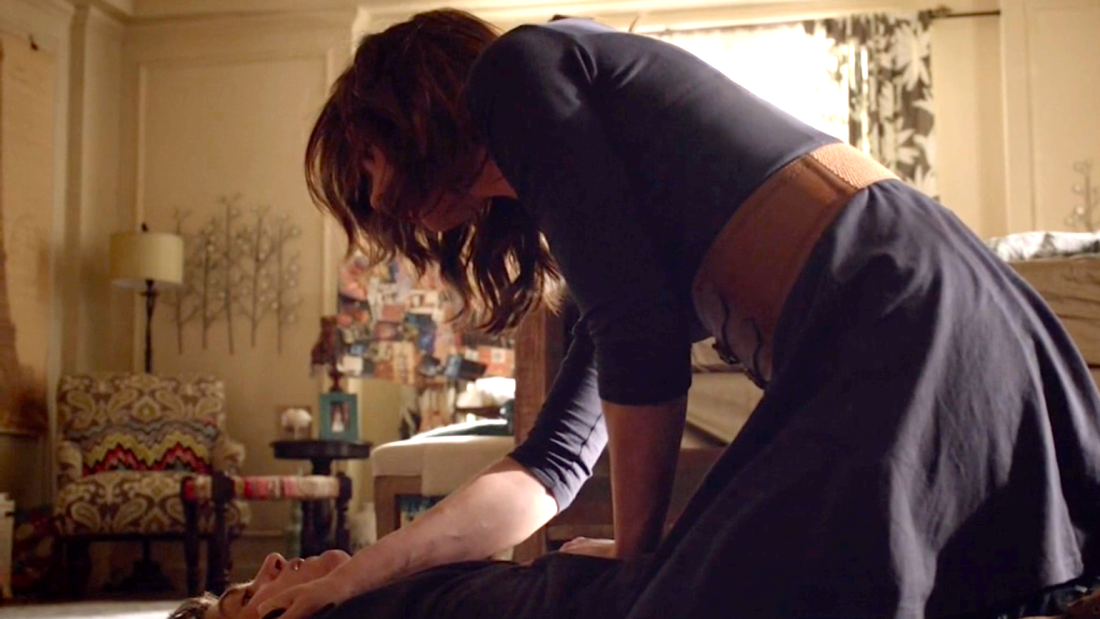 Елена Гилберт в белье