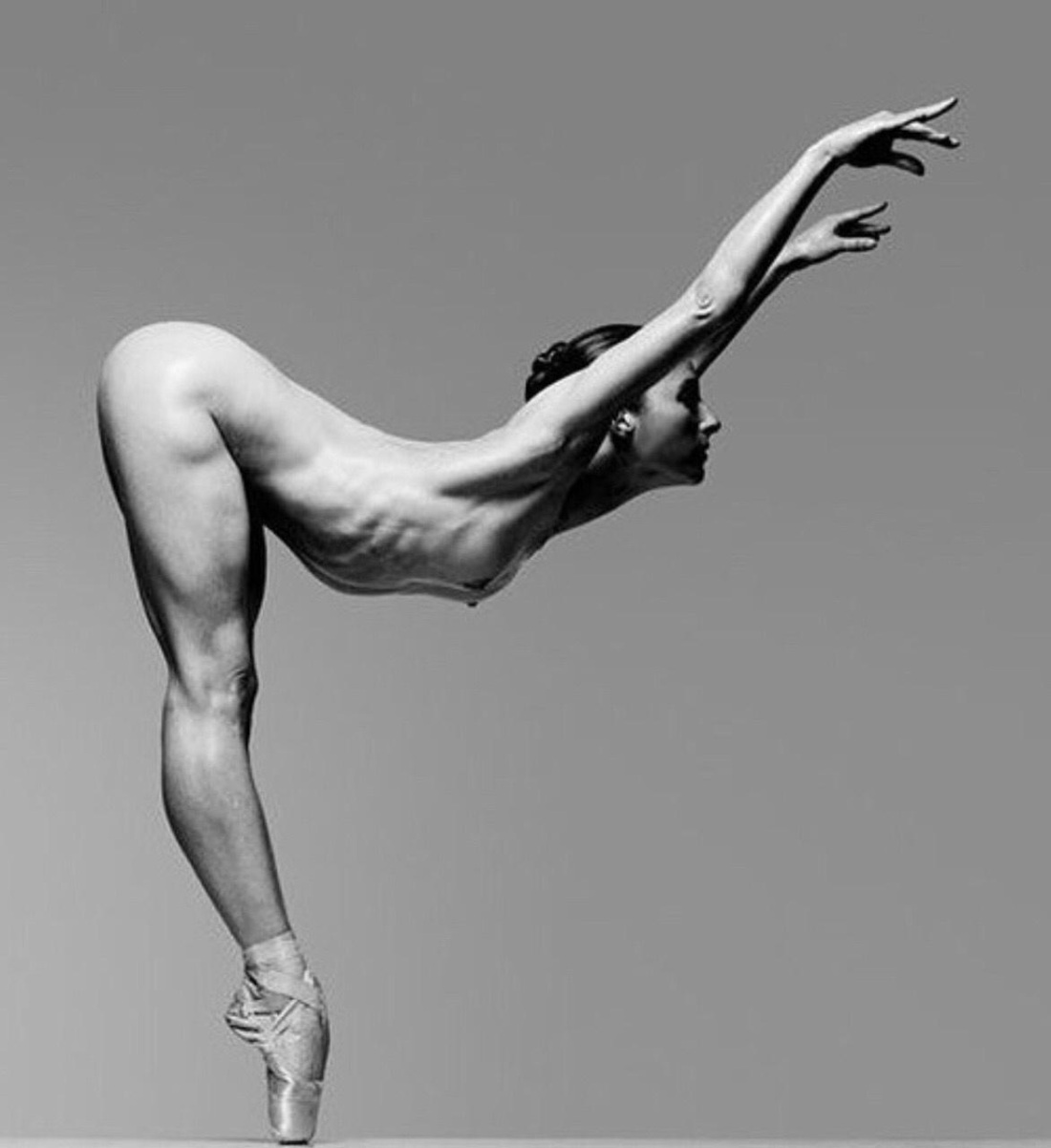 Сильви Гиллем голая