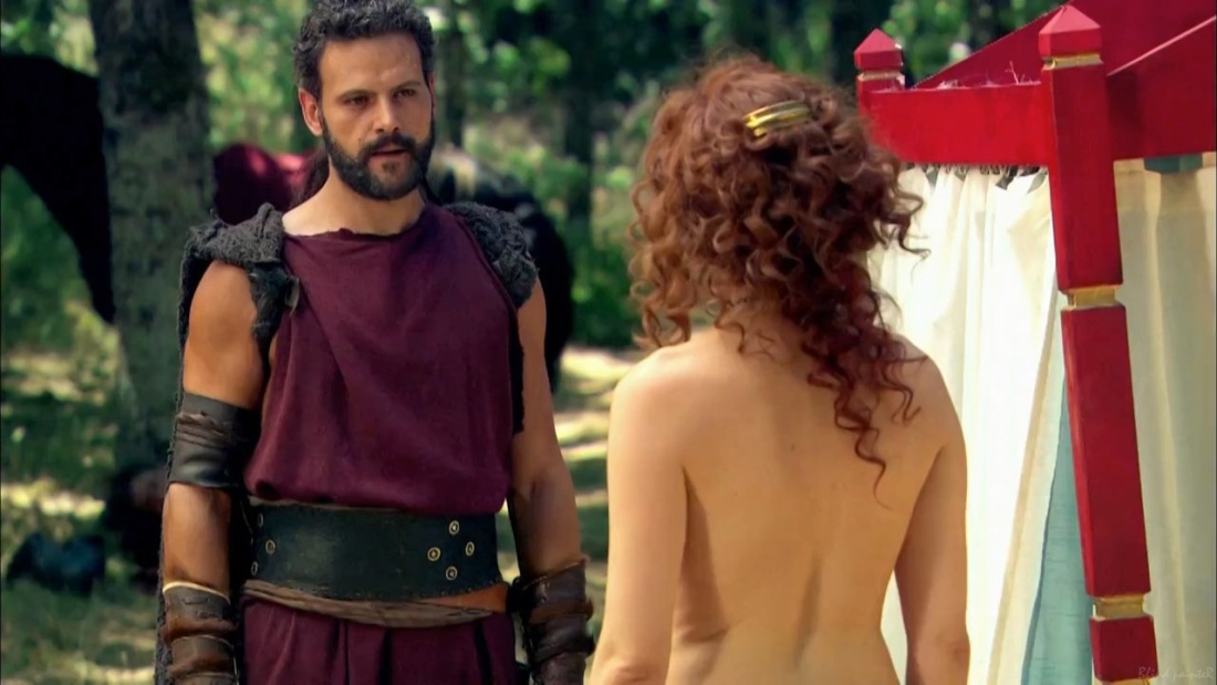 Ана де Армас каменные кулаки