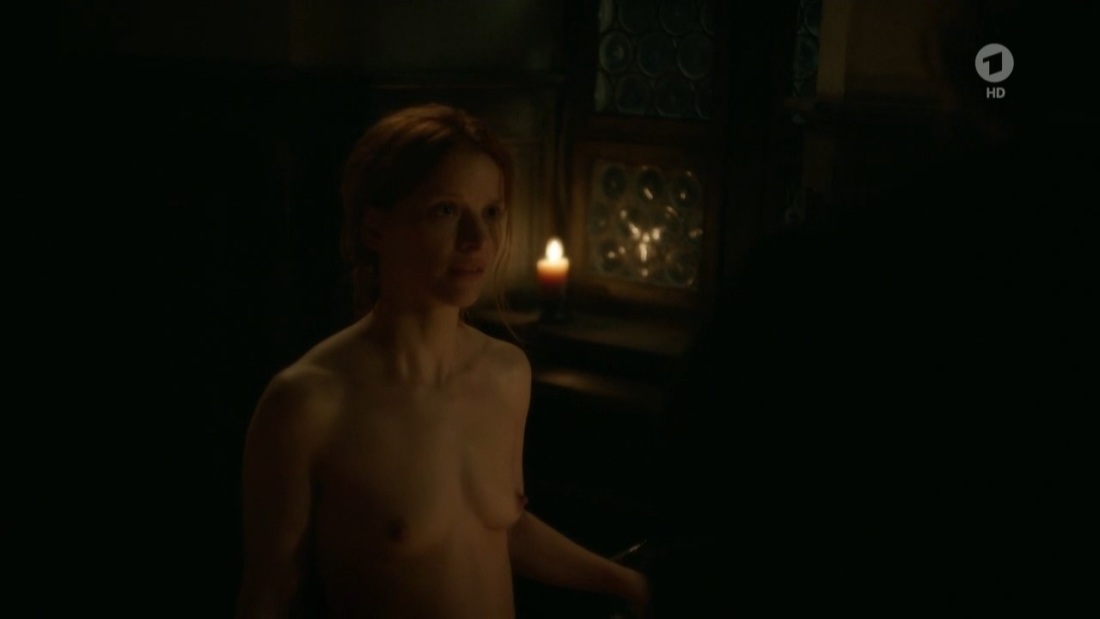 Каролина Херфурт парфюмер голая