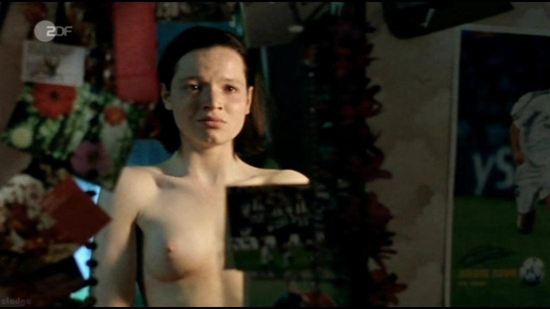 Каролина Херфурт сиськи