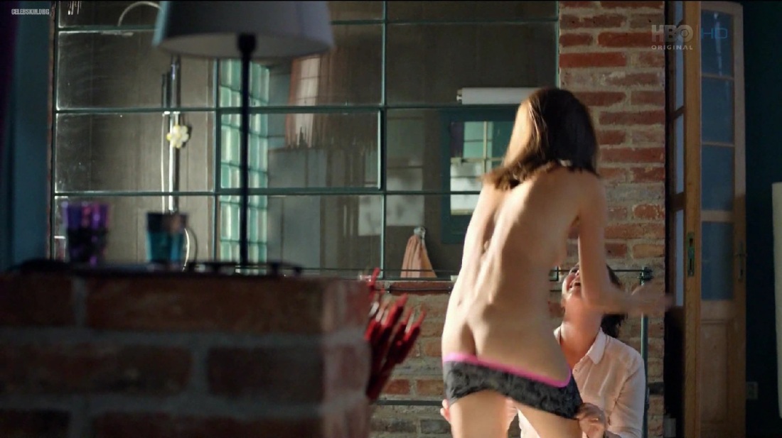 Голая Яна Семакина из сериала универ