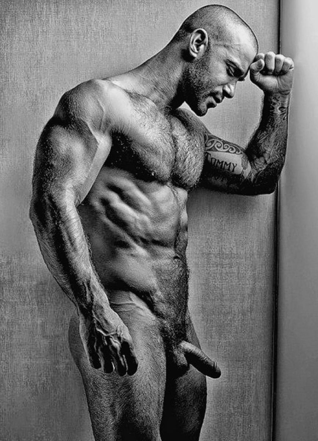 Модель Филип Фуско голый