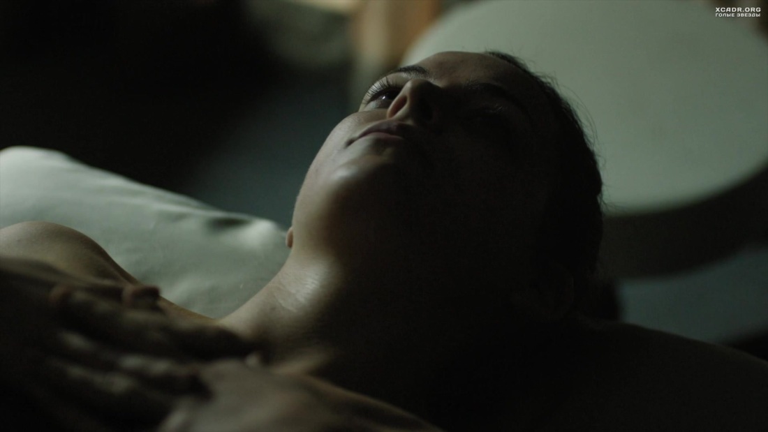 Райли Кио голая сторожка