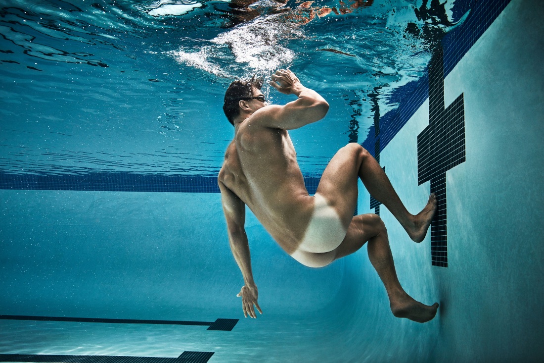 Синхронное плавание голышом