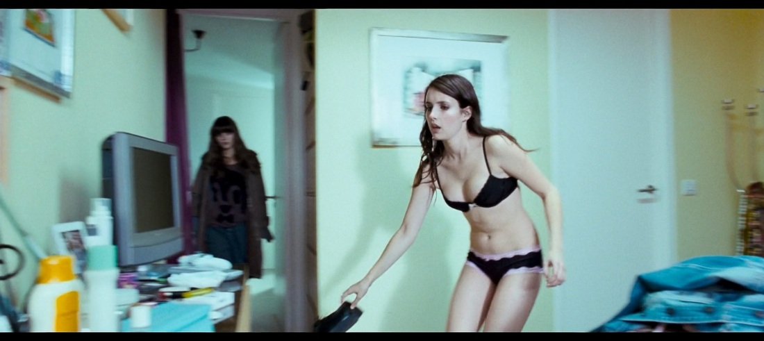 Эмма Робертс 2010 трусы