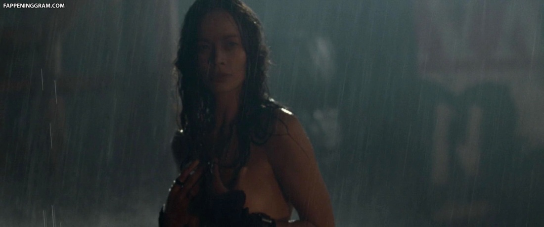 Mackenzie Davis Терминатор