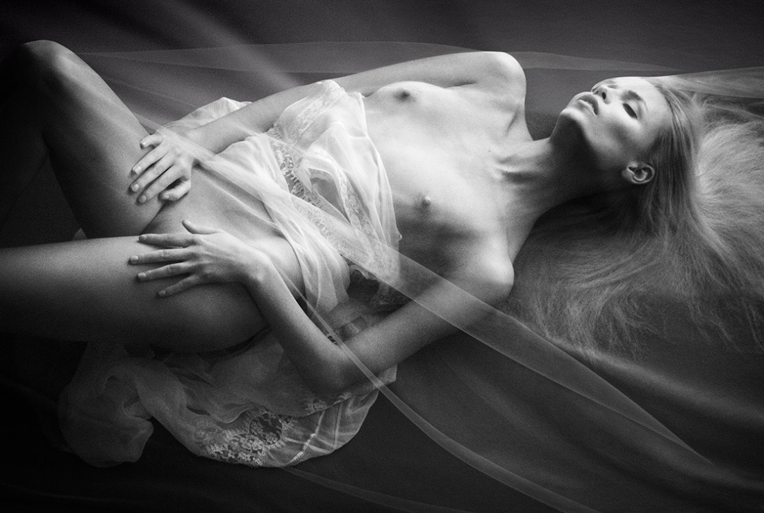 Саша Лусс грудь