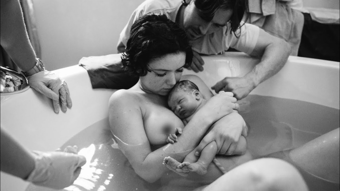 Домашние роды на кровати