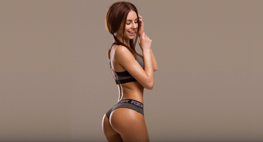 Мари Краймбрери в Нижнем белье