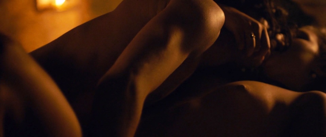 Бесстыжие позы голых красавиц