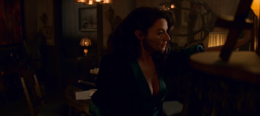 Мишель Гомес грудь